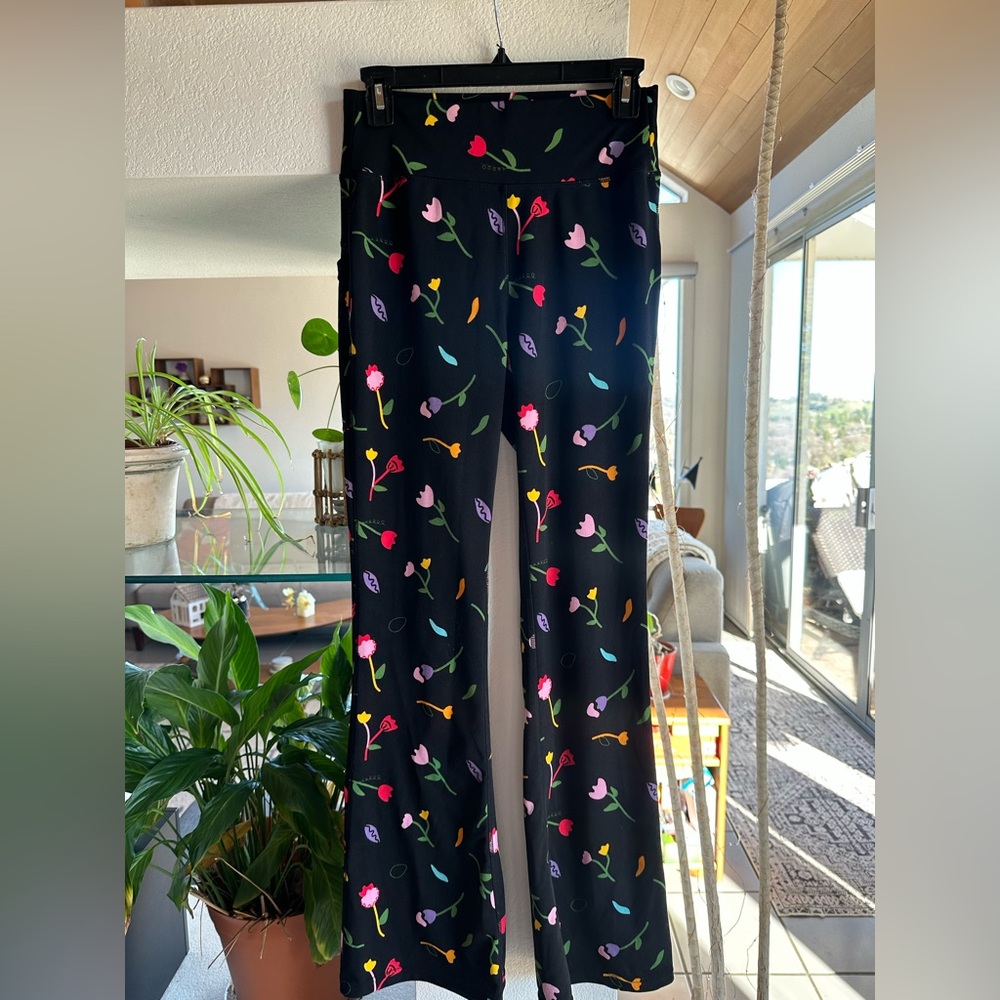 POP Fit Floral Leggings